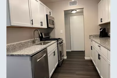 5101 Carriageway Drive #204B, Rolling Meadows, IL 60008 - Photo 7