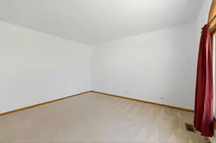 130 Fox Chase Dr S, Oswego, IL 60543 - Photo 9