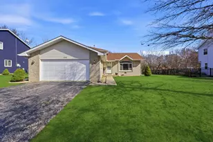 130 Fox Chase Dr S, Oswego, IL 60543 - Photo 1