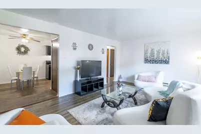 4815 Creekview Road #3, Rockford, IL 61108 - Photo 3