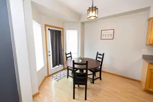 2375 Cove Ct, Elgin, IL 60123 - Photo 5