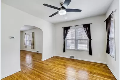 626 N Hough Street, Barrington, IL 60010 - Photo 5