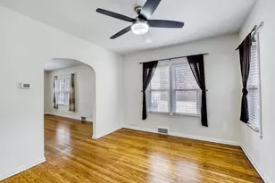 626 N Hough St, Barrington, IL 60010 - Photo 5