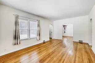 626 N Hough St, Barrington, IL 60010 - Photo 3