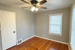 858 Clay St, Woodstock, IL 60098 - Photo 11