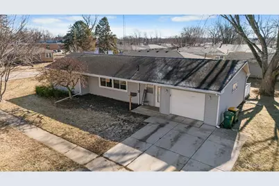 309 W School Street, Plano, IL 60545 - Photo 3