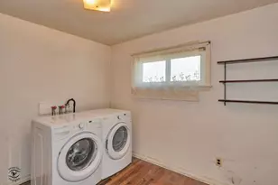 1562 S 5th Ave, Kankakee, IL 60901 - Photo 13