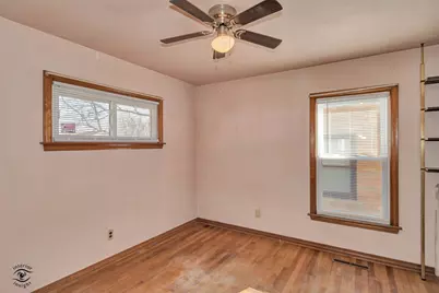 1562 S 5th Avenue, Kankakee, IL 60901 - Photo 17