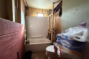 538 N Austin St, Paris, IL 61944 - Photo 5