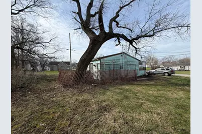 538 N Austin Street, Paris, IL 61944 - Photo 11