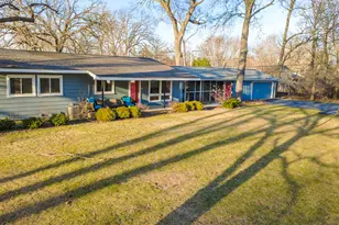 1246 Pinewood Dr, Crystal Lake, IL 60014 - Photo 7