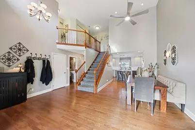 340 Windsor Drive, Bartlett, IL 60103 - Photo 3