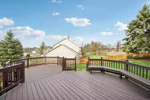 340 Windsor Dr, Bartlett, IL 60103 - Photo 35