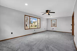 341 W Spruce St, Paxton, IL 60957 - Photo 15