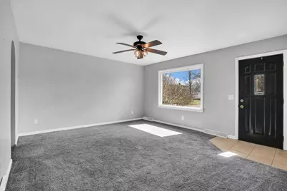 341 W Spruce Street, Paxton, IL 60957 - Photo 9