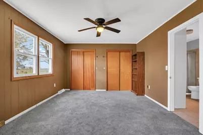 341 W Spruce Street, Paxton, IL 60957 - Photo 17