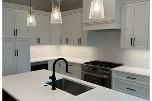 4119 N Lincoln St, Westmont, IL 60559 - Photo 5