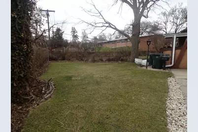 3619 W Pratt Avenue, Lincolnwood, IL 60712 - Photo 7