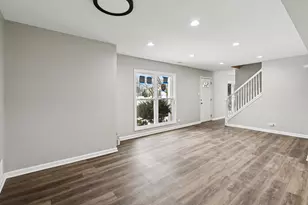 3403 Fountainbleau Dr, Hazel Crest, IL 60429 - Photo 7