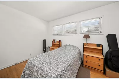 228 W Taylor Street, Dekalb, IL 60115 - Photo 15