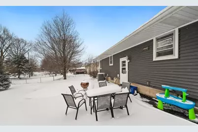 228 W Taylor Street, Dekalb, IL 60115 - Photo 27