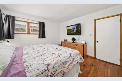 228 W Taylor Street, Dekalb, IL 60115 - Photo 13