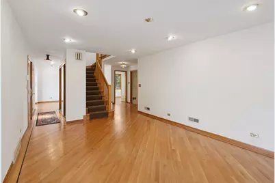 6148 N Lowell Avenue, Chicago, IL 60646 - Photo 3