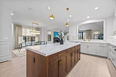 1955 Amberley Court, Lake Forest, IL 60045 - Photo 9