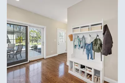 1607 E Indiana Street, Wheaton, IL 60187 - Photo 17