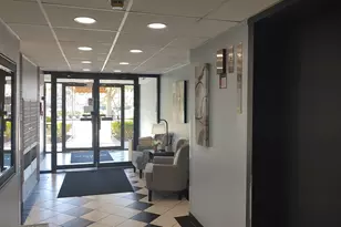 835 Pearson St, Des Plaines, IL 60016 - Photo 3