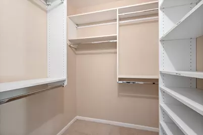 3850 W Bryn Mawr Avenue #310, Chicago, IL 60659 - Photo 11