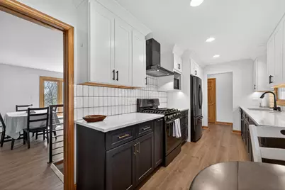 1009 Meadow Lane, Elgin, IL 60123 - Photo 15