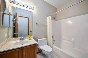 3001 Solitude Ln, Aurora, IL 60502 - Photo 15