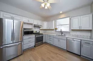 3001 Solitude Ln, Aurora, IL 60502 - Photo 7