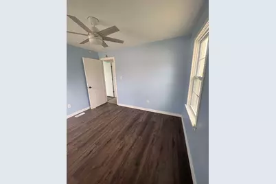 818 S Church Street, Carmi, IL 62821 - Photo 9