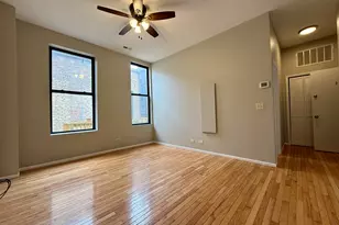 556 W 37th St, Chicago, IL 60609 - Photo 7