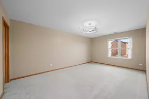 100 N Bokelman St, Roselle, IL 60172 - Photo 13