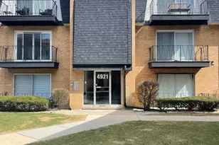 4921 W 109th St, Oak Lawn, IL 60453 - Photo 1