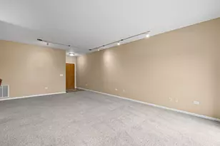 405 S Creekside Dr, Palatine, IL 60074 - Photo 17