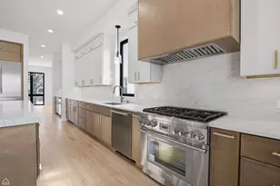 4242 N Sacramento Ave, Chicago, IL 60618 - Photo 15