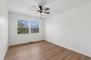 13910 Green Valley Dr, Orland Park, IL 60467 - Photo 13