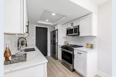 7114 Olde Gatehouse Road, Tinley Park, IL 60477 - Photo 3