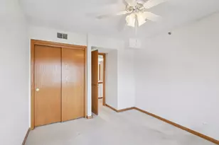 7450 N Waukegan Rd, Niles, IL 60714 - Photo 15