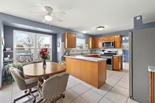 1278 Regent Dr, Mundelein, IL 60060 - Photo 15