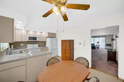 10336 S Pulaski Road #202, Oak Lawn, IL 60453 - Photo 15