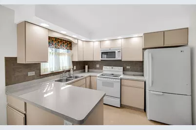 10336 S Pulaski Road #202, Oak Lawn, IL 60453 - Photo 13