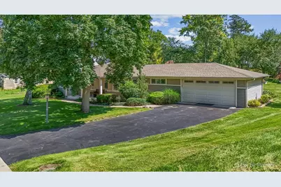 418 Lake Shore Boulevard, Wauconda, IL 60084 - Photo 3