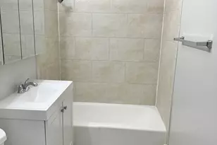 8635 S 84th Ct, Hickory Hills, IL 60457 - Photo 9