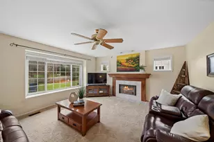 5204 Chokeberry Dr, Naperville, IL 60564 - Photo 11