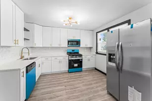 47 48th Ave, Bellwood, IL 60104 - Photo 7